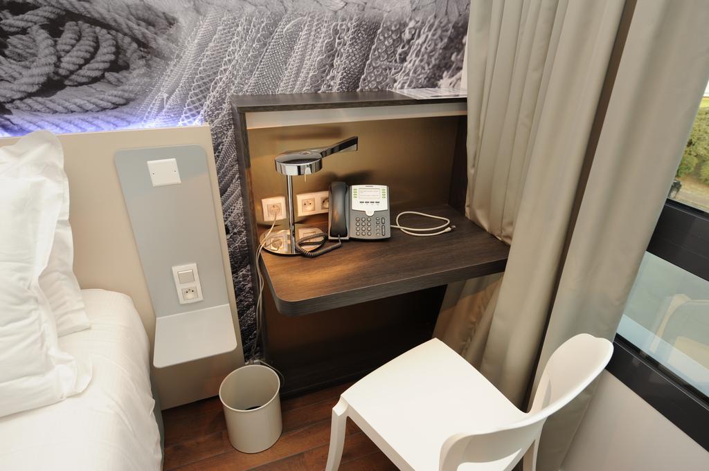 Hotel Lr La Rochelle La Rochelle (Charente-Maritime)